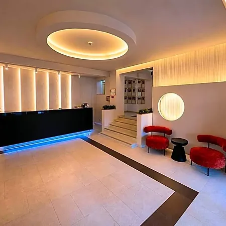 Gala Hotel